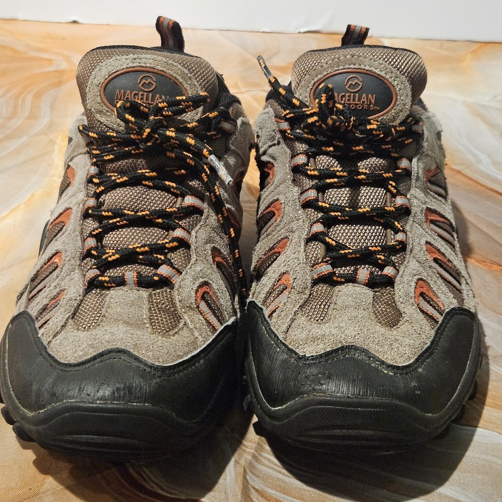 Magellan Outdoors Mens 8.5 Hiking Trail Shoes Brown Suede Lace Up Outdoor